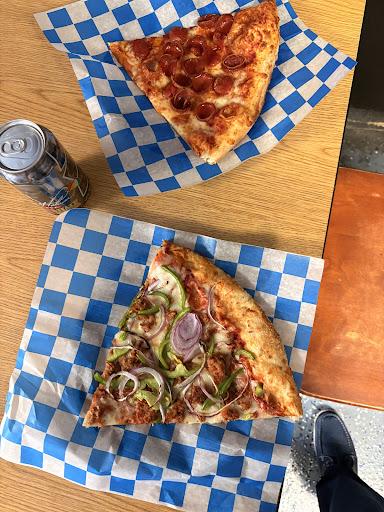 Buck's Pizzeria